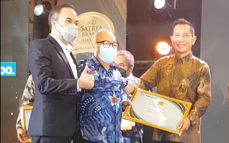 BPR Arto Moro raih Satria Brand Award 2022